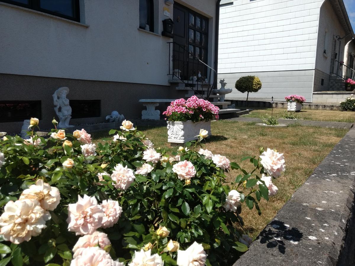 Ferienwohnung Dernbecher ซาร์บรึคเคน ภายนอก รูปภาพ